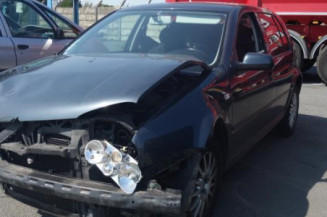 Ceinture arriere gauche VOLKSWAGEN GOLF 4
