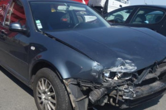 Ceinture arriere gauche VOLKSWAGEN GOLF 4