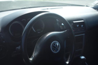 Ceinture arriere gauche VOLKSWAGEN GOLF 4