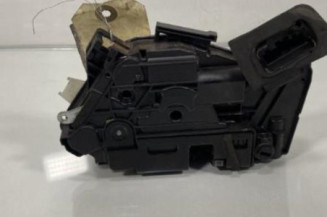 Serrure arriere droit VOLKSWAGEN POLO 5 Photo n°1