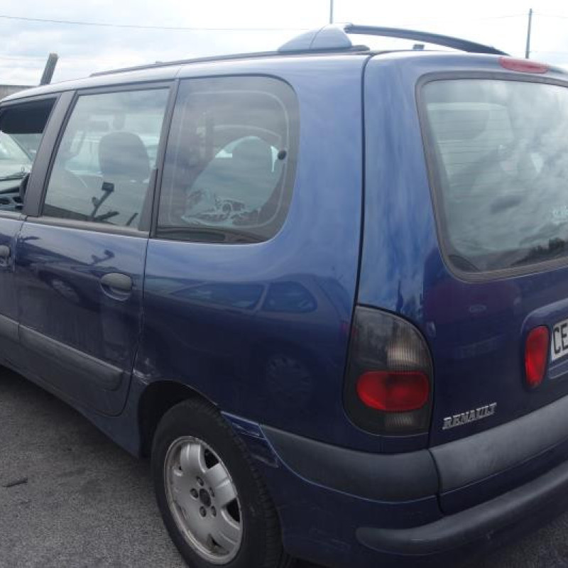Attache ceinture arriere droit RENAULT ESPACE 3 Photo n°7
