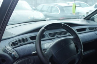 Attache ceinture arriere droit RENAULT ESPACE 3