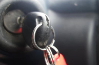 Attache ceinture arriere droit RENAULT ESPACE 3