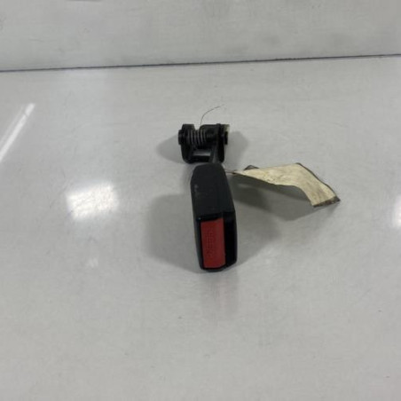 Attache ceinture arriere droit PEUGEOT 307 Photo n°1