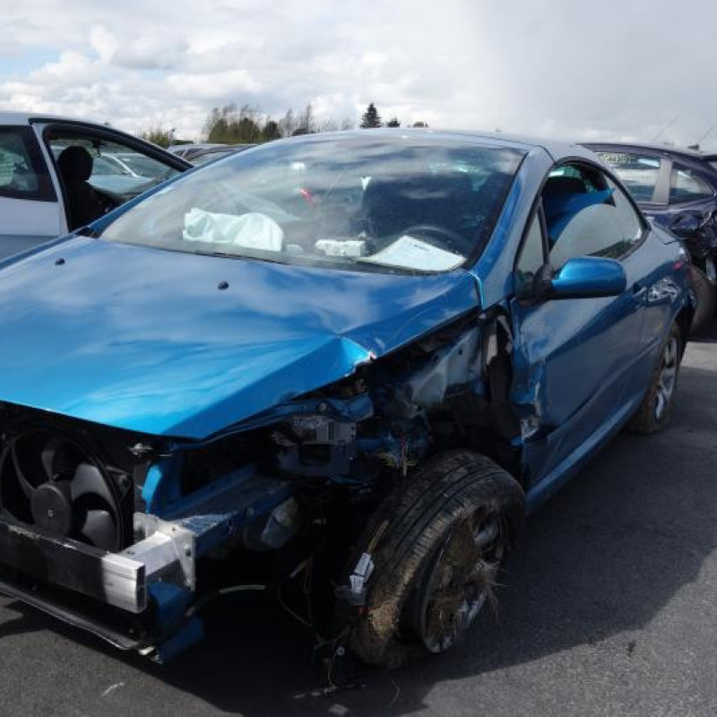 Attache ceinture arriere droit PEUGEOT 307 Photo n°4