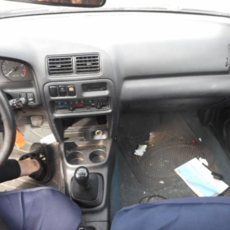 Porte arriere gauche MAZDA 323 5 Photo n°8