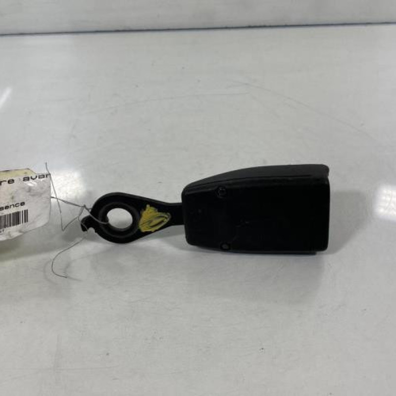Attache ceinture avant droit MAZDA 323 5 Photo n°3
