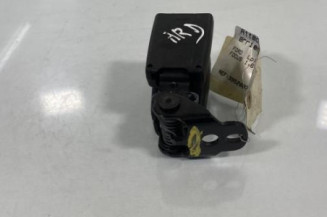 Attache ceinture arriere gauche FORD FOCUS 1