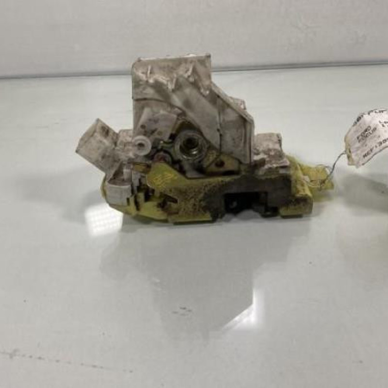 Serrure arriere droit FORD FOCUS 1 Photo n°1