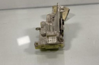 Serrure arriere droit FORD FOCUS 1