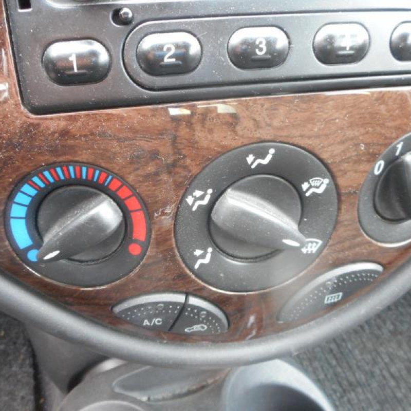 Serrure arriere droit FORD FOCUS 1 Photo n°9