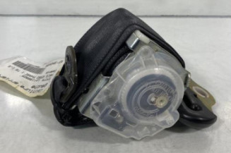 Ceinture arriere gauche TOYOTA YARIS 1
