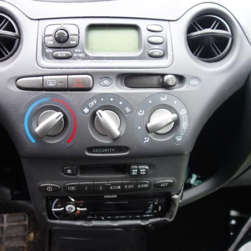 Ceinture arriere gauche TOYOTA YARIS 1 Photo n°9