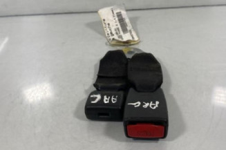 Attache ceinture arriere gauche TOYOTA YARIS 1 Photo n°1