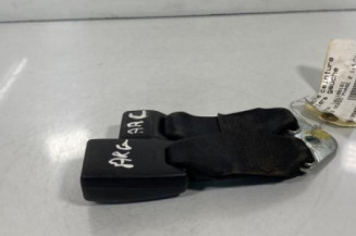 Attache ceinture arriere gauche TOYOTA YARIS 1