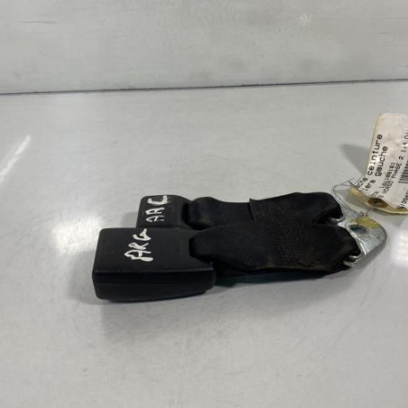 Attache ceinture arriere gauche TOYOTA YARIS 1