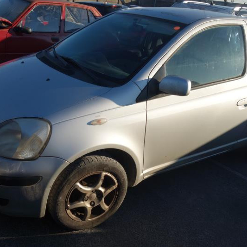 Pretensionneur de ceinture avant droit TOYOTA YARIS 1 Photo n°4