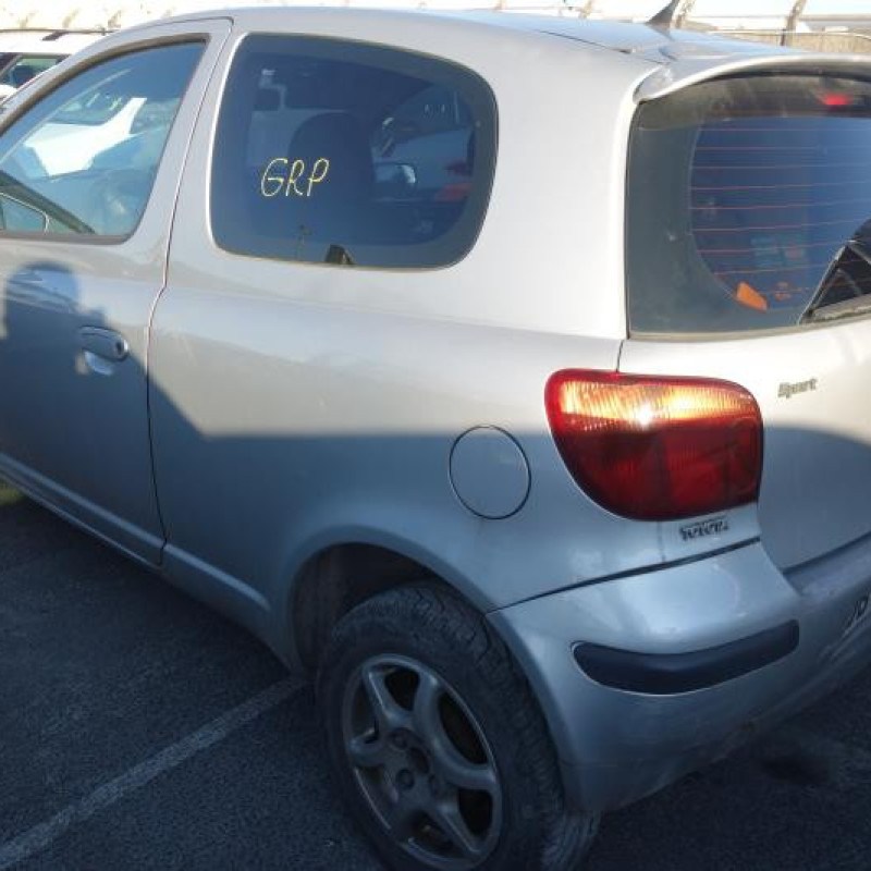 Pretensionneur de ceinture avant droit TOYOTA YARIS 1 Photo n°7