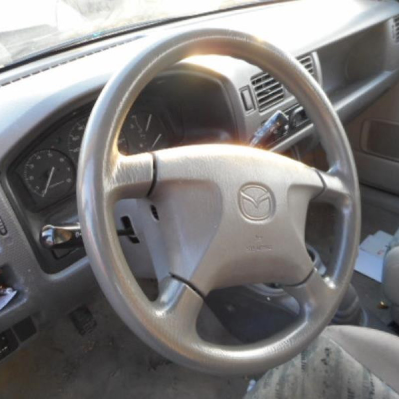 Leve vitre mecanique arriere droit MAZDA DEMIO Photo n°6