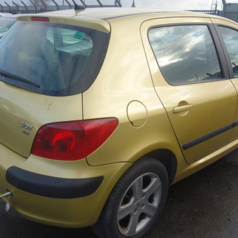 Attache ceinture avant droit PEUGEOT 307 Photo n°6