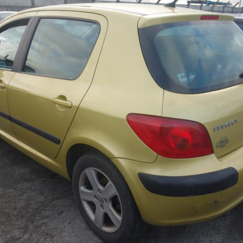 Attache ceinture avant droit PEUGEOT 307 Photo n°7
