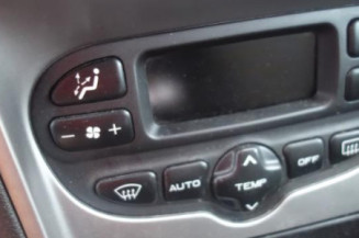 Attache ceinture avant droit PEUGEOT 307