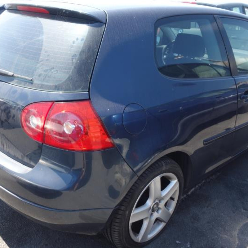 Ceinture arriere droit VOLKSWAGEN GOLF 5 Photo n°6