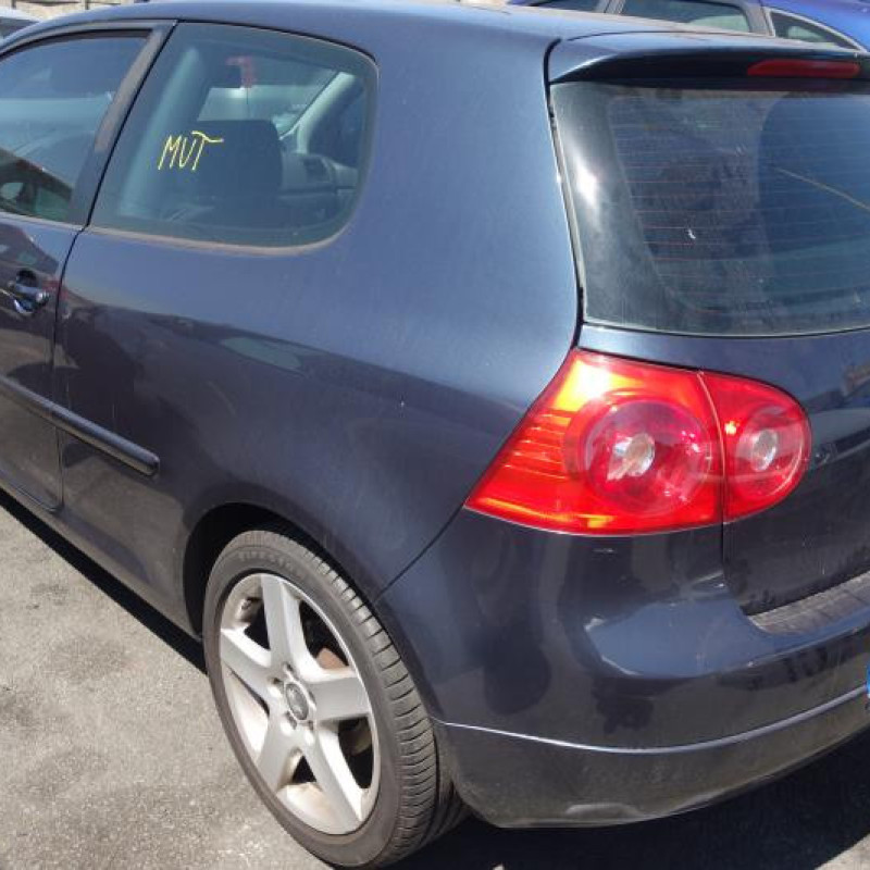 Ceinture arriere droit VOLKSWAGEN GOLF 5 Photo n°7