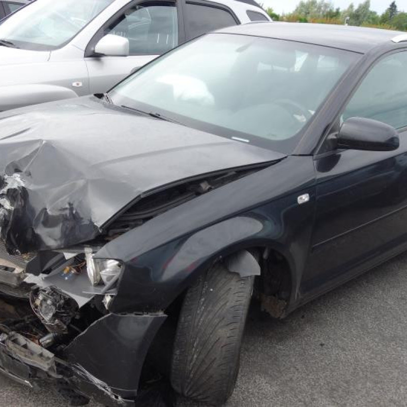 Attache ceinture arriere droit AUDI A3 2 Photo n°4