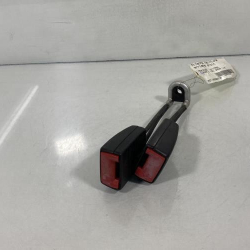 Attache ceinture arriere droit MERCEDES CLASSE C Photo n°1