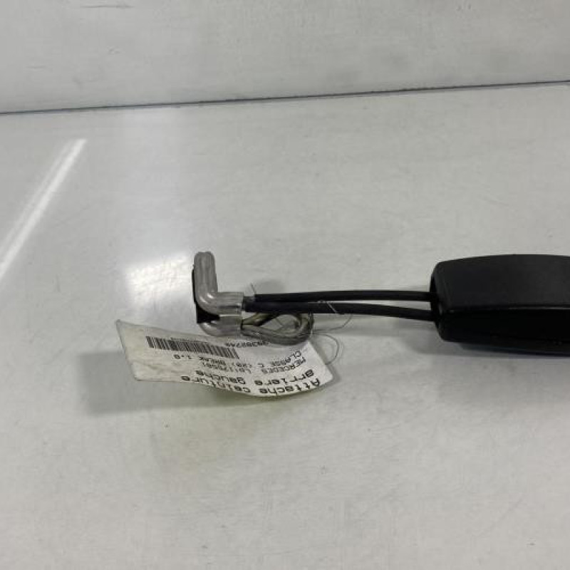 Attache ceinture arriere gauche MERCEDES CLASSE C Photo n°3