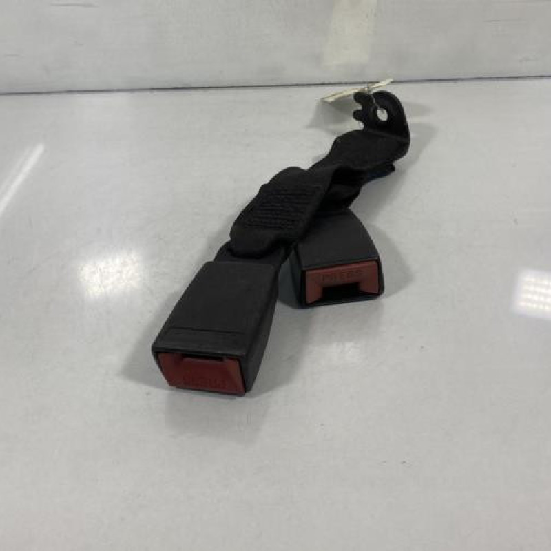 Attache ceinture arriere droit MERCEDES CLASSE C Photo n°1