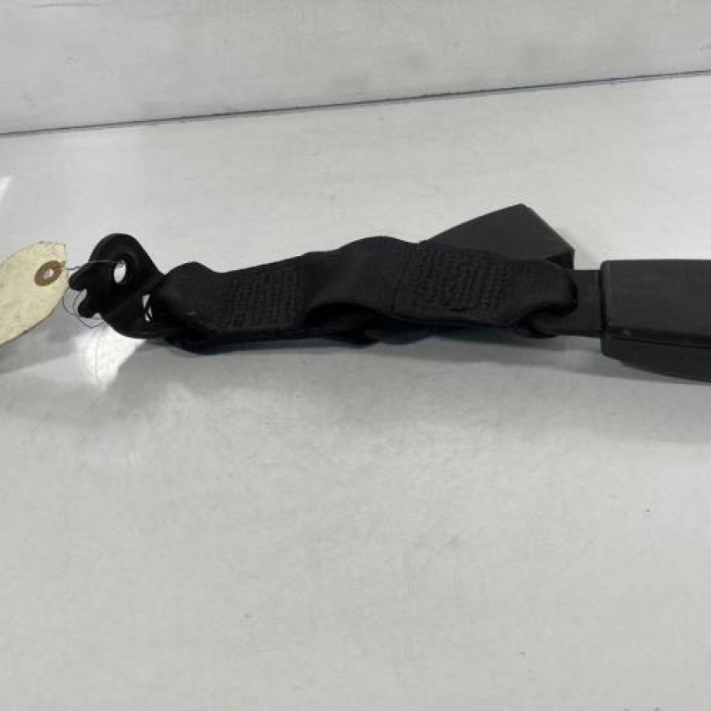 Attache ceinture arriere droit MERCEDES CLASSE C Photo n°2