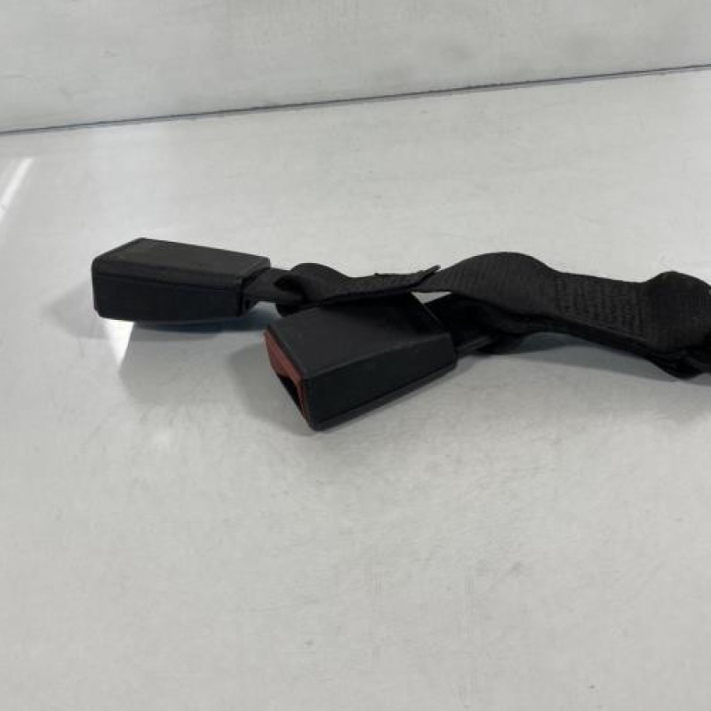 Attache ceinture arriere droit MERCEDES CLASSE C Photo n°3