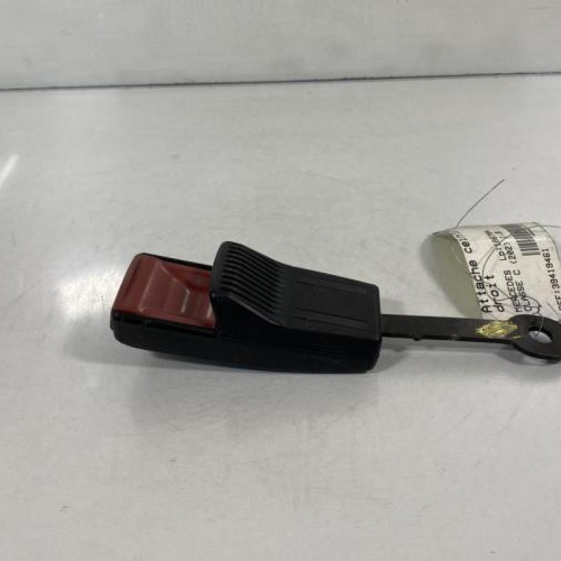 Attache ceinture avant droit MERCEDES CLASSE C Photo n°2