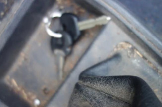 Pompe lave glace avant PEUGEOT 205