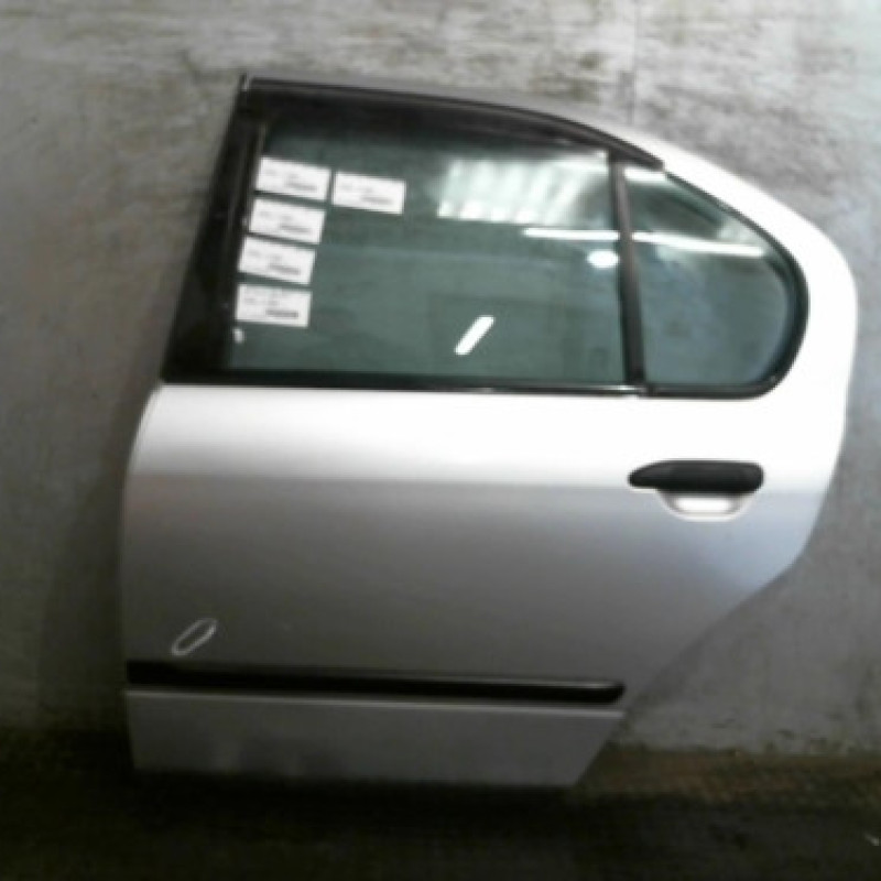 Porte arriere gauche NISSAN PRIMERA 2 Photo n°1