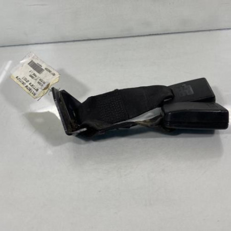 Attache ceinture arriere droit NISSAN PRIMERA 2