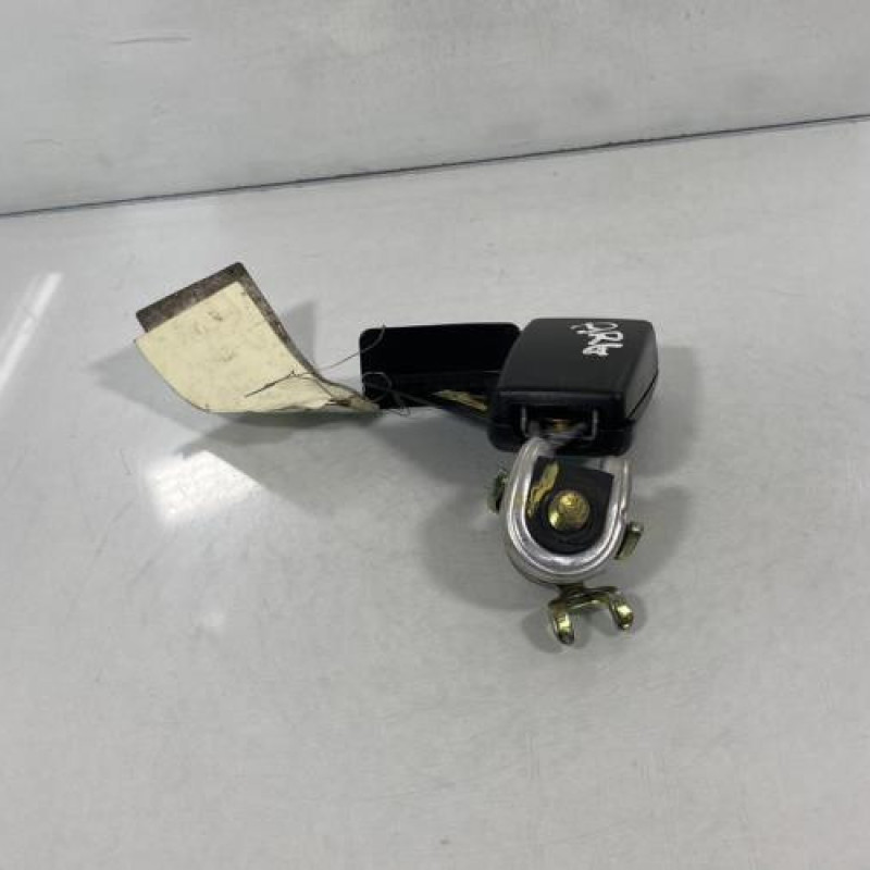 Attache ceinture arriere gauche MERCEDES CLASSE CLK 208 Photo n°3