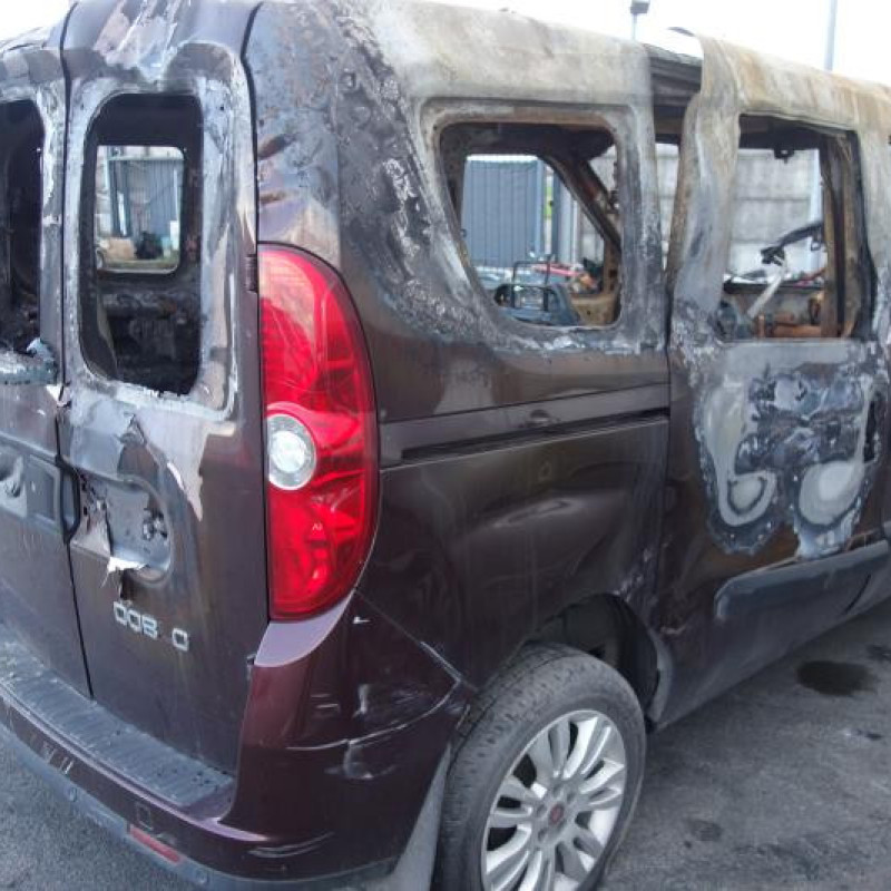 Alternateur FIAT DOBLO 2 Photo n°7