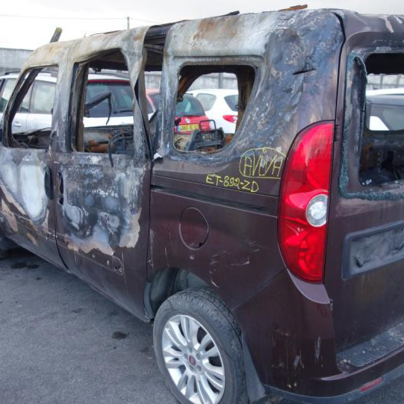 Alternateur FIAT DOBLO 2 Photo n°8