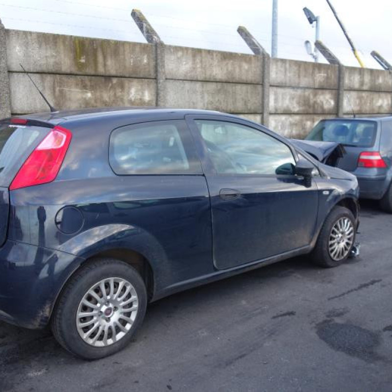 Compresseur clim FIAT GRANDE PUNTO Photo n°5