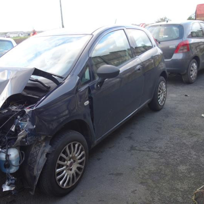 Compresseur clim FIAT GRANDE PUNTO Photo n°7
