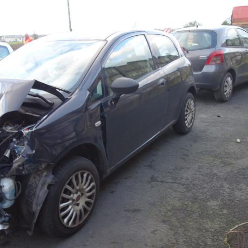 Compresseur clim FIAT GRANDE PUNTO Photo n°8