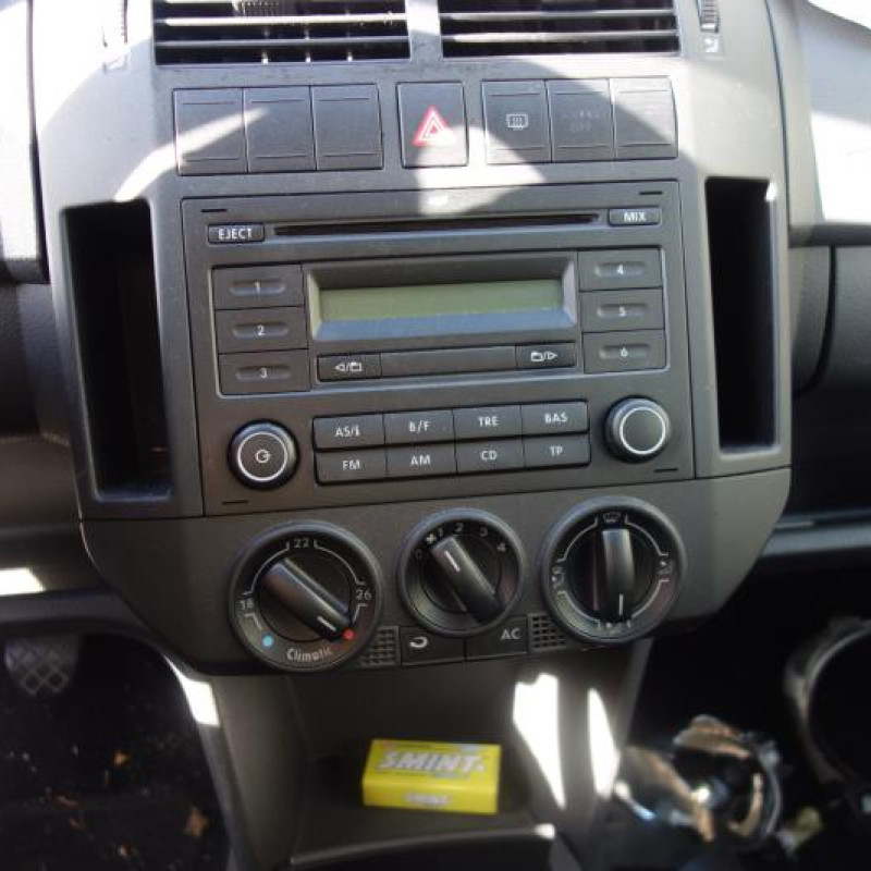 Ceinture arriere gauche VOLKSWAGEN POLO 4 Photo n°4