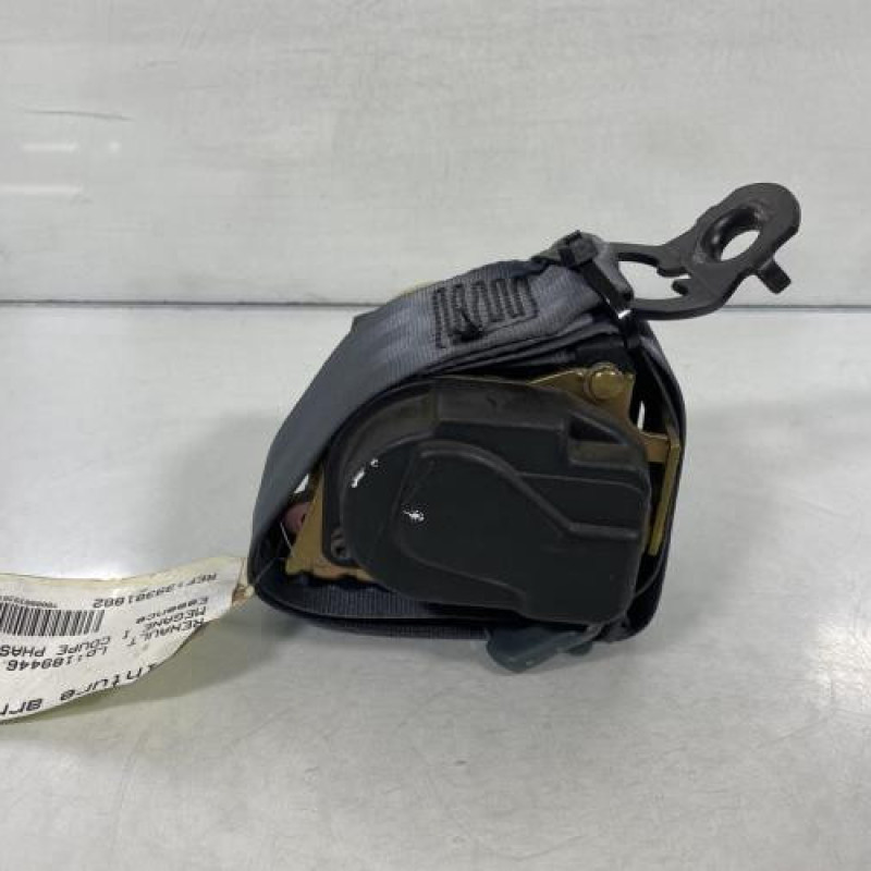 Ceinture arriere droit RENAULT MEGANE 1 Photo n°3