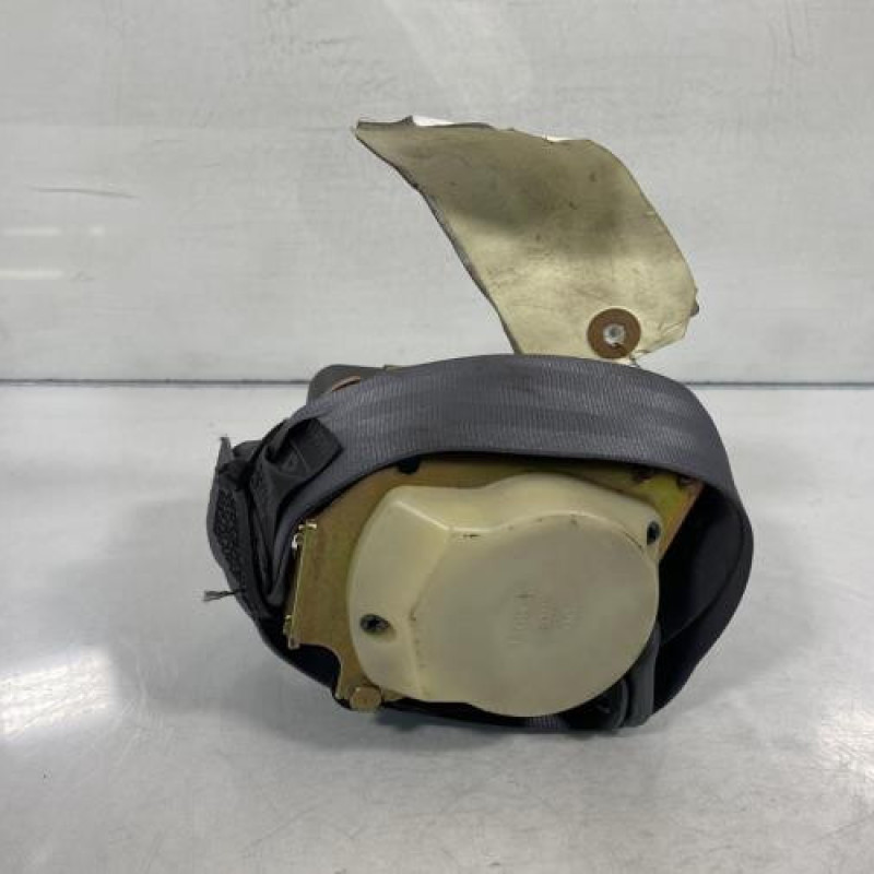 Ceinture arriere gauche RENAULT MEGANE 1 Photo n°3