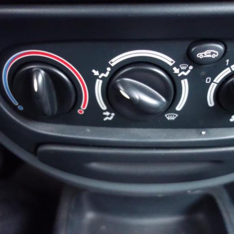 Ceinture arriere gauche RENAULT MEGANE Photo n°8