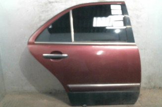Porte arriere droit MERCEDES CLASSE E 210 Photo n°1