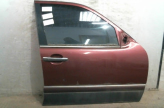 Porte avant droit MERCEDES CLASSE E 210 Photo n°1